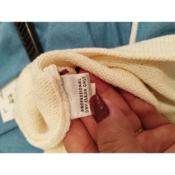 St. John Santana Knit Ivory Crop Length Tank Scoop Neck and Side Slit Top XL - Picture 6 of 12